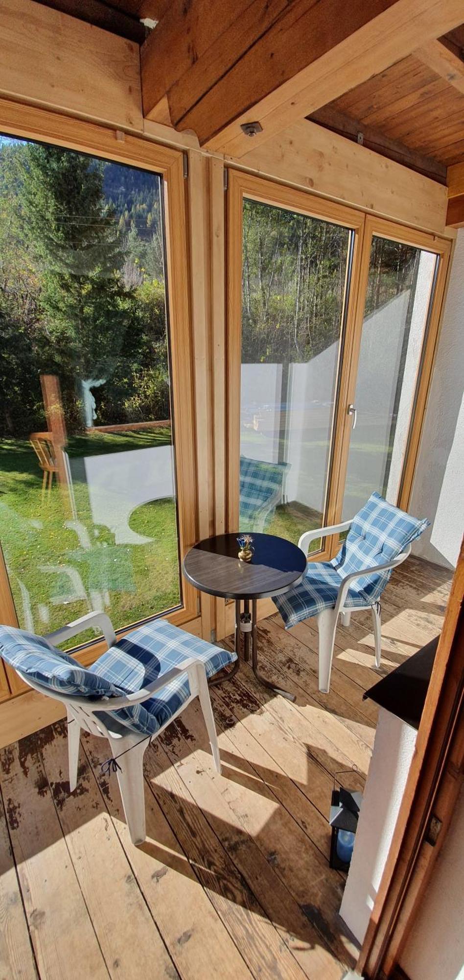 Pension Appartements Via Claudia Lermoos Quarto foto